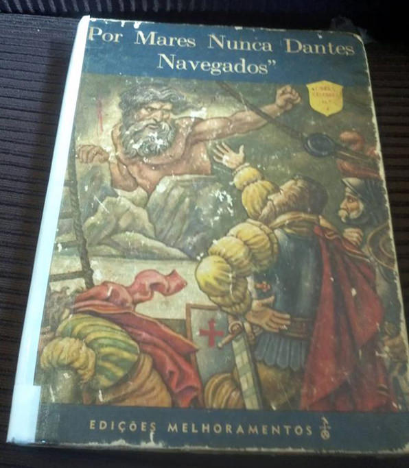 Por Mares Nunca Dantes Navegados - Edição comentada de Lusíadas